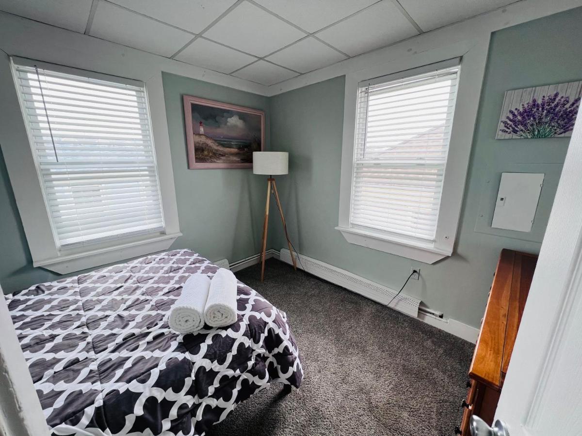 Entire Lovely 3 Bedroom, 2 Bathroom Apartment! 1 Block To The Beach And Boardwalk! Wildwood Bagian luar foto